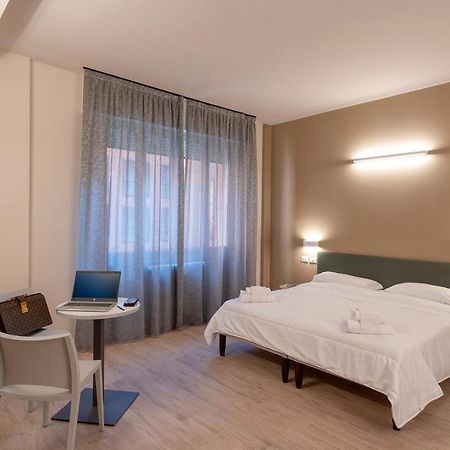 Astoria Comfort Rooms Bologna Exteriör bild