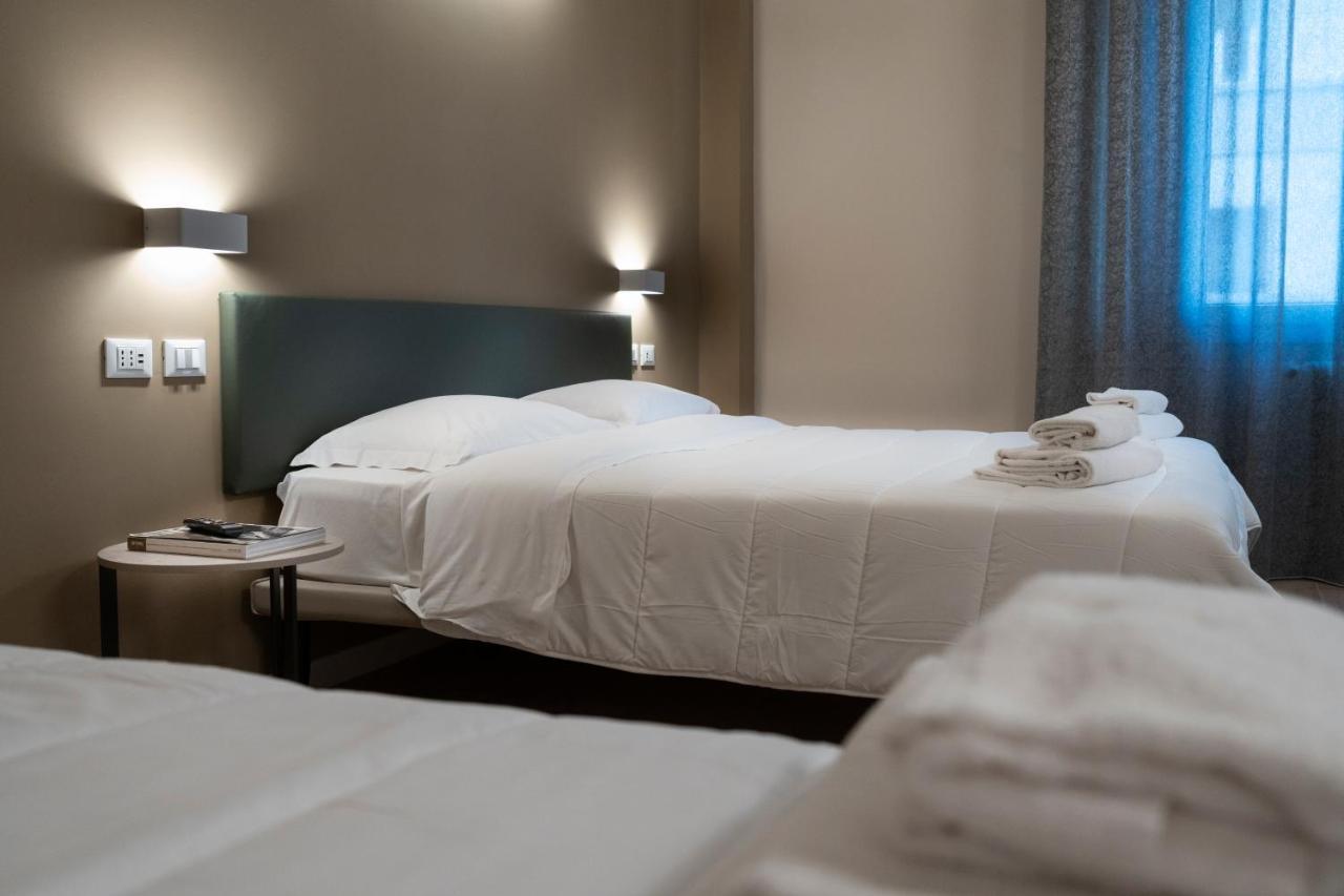 Astoria Comfort Rooms Bologna Exteriör bild