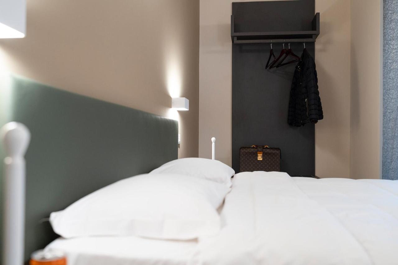 Astoria Comfort Rooms Bologna Exteriör bild